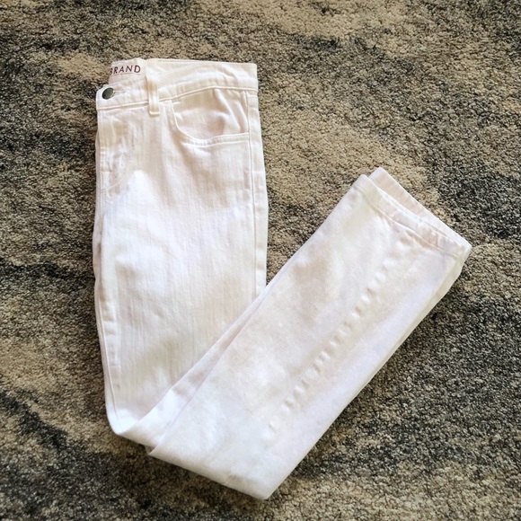 J Brand Denim - 🌷5/$25 J Brand White Flare Jeans